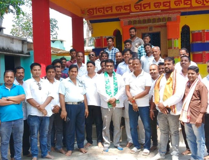 ଘର ମୁହାଁ ହୋଇ ପୁଣି ବିଜେଡି ଦଳକୁ ଫେରିଲେ ବ୍ଲକ ଅଧ୍ୟକ୍ଷାଙ୍କ   ପ୍ରତିନିଧି ଓ ସମିତି ସଭ୍ୟ   !