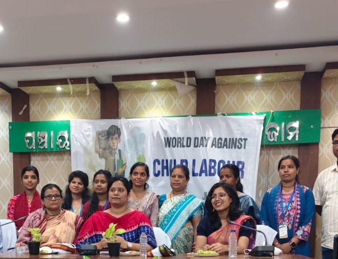 ଶେରଗଡ଼ ବ୍ଲକରେ ବିଶ୍ୱ ଶିଶୁଶ୍ରମ ବିରୋଧ ଦିବସ ପାଳିତ: କୃତୀ ଛାତ୍ରୀ ପୁରସ୍କୃତ ।