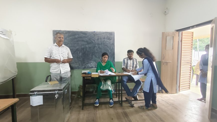 ଶେରଗଡ଼ ଉଦୟ ପ୍ରତାପ ବିଜ୍ଞାନ ସ୍ନାତକ ମହାବିଦ୍ୟାଳୟରେ ଛାତ୍ର ସଂସଦ ନିର୍ବାଚନ ଶେଷ: BCJD ର ମିଥୁନ ସଭାପତି, ABVP ର ଗାୟତ୍ରୀ ସାଧାରଣ ସମ୍ପାଦିକା ।